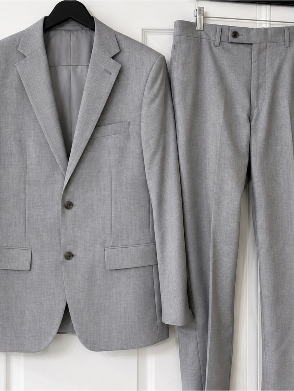 Calvin Klein Light Gray Two-Piece Suit - Modern Tailored Fit